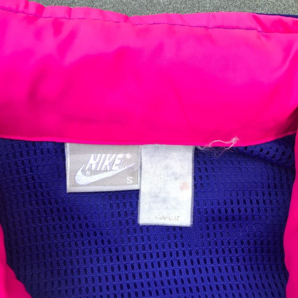 Nike Vintage windbreaker women’s neon small - Picture 8 of 8